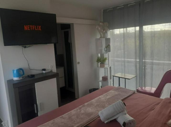 Love Room Seduction Tremblay-en-France Buitenkant foto
